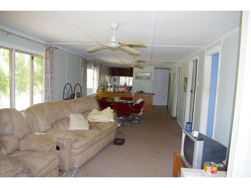 94 Treasure Island Avenue, Karragarra Island QLD 4184