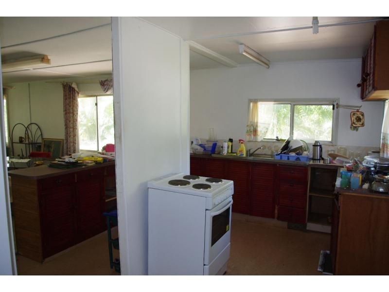 94 Treasure Island Avenue, Karragarra Island QLD 4184