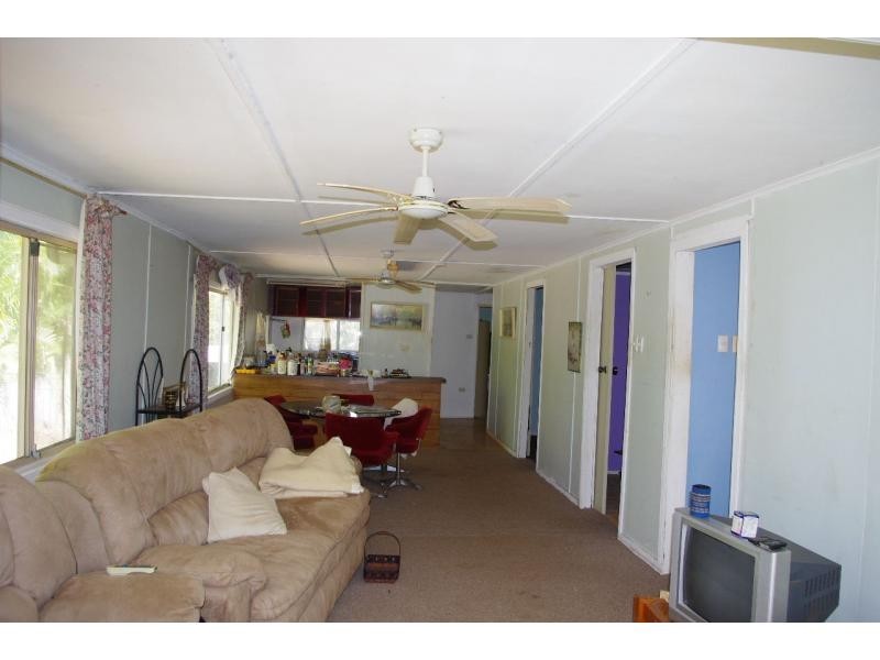 94 Treasure Island Avenue, Karragarra Island QLD 4184