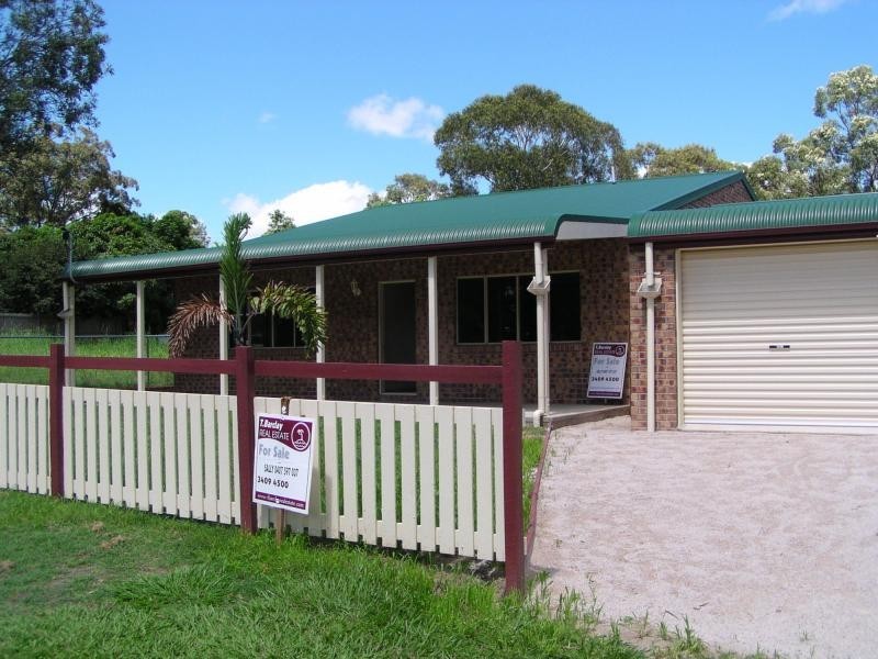 9 Citron Street, Macleay Island QLD 4184