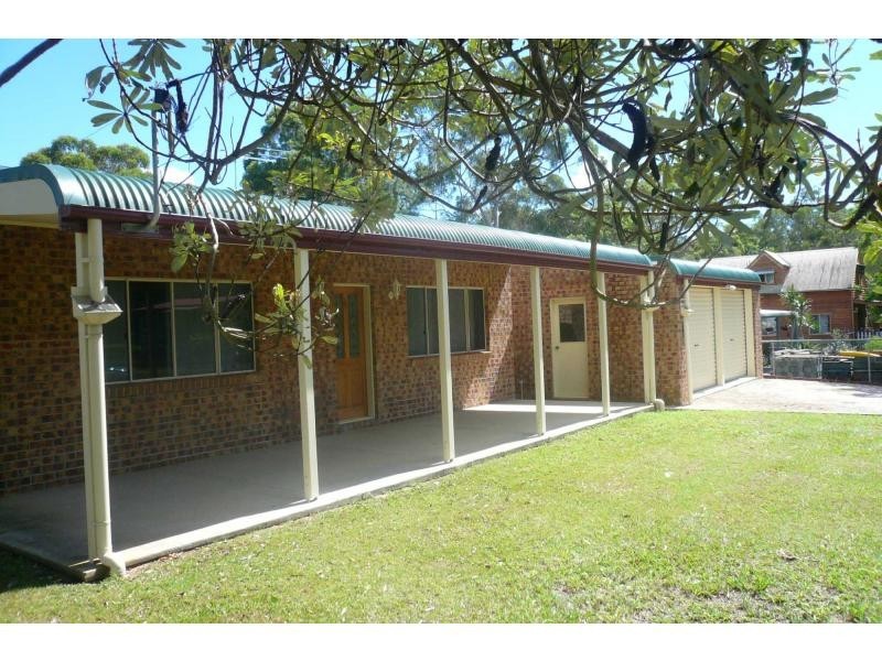 9 Citron Street, Macleay Island QLD 4184