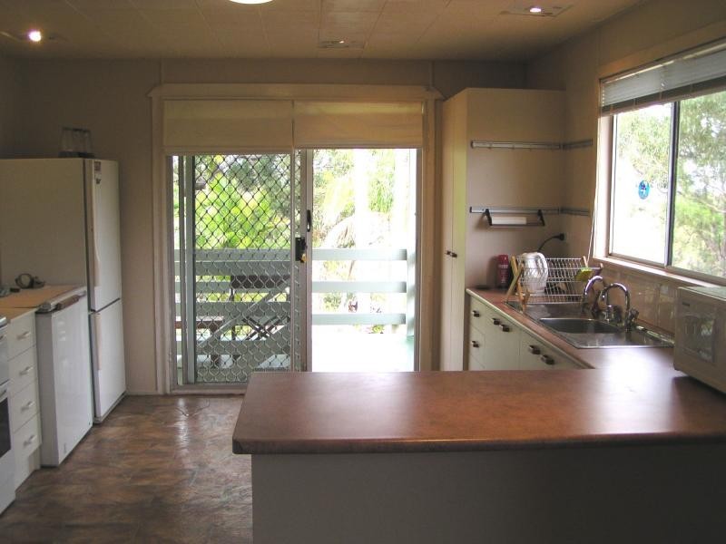 54 Treasure Island Avenue, Karragarra Island QLD 4184