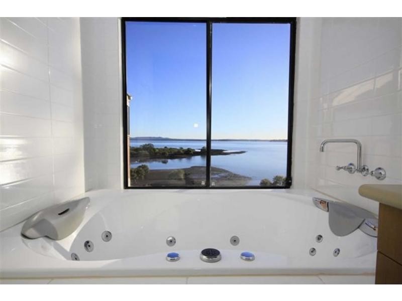 91 Coondooroopa Drive, Macleay Island QLD 4184