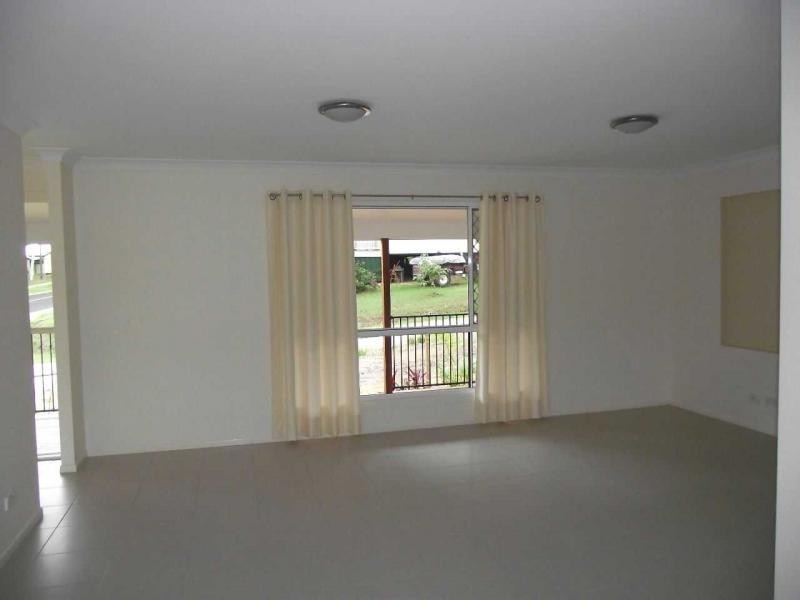 2 Morwong Street, Macleay Island QLD 4184