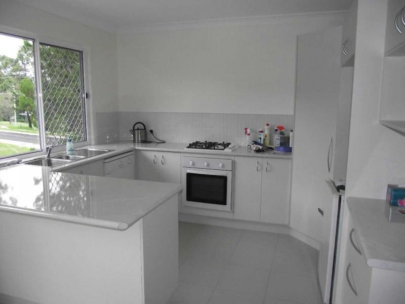 2 Morwong Street, Macleay Island QLD 4184