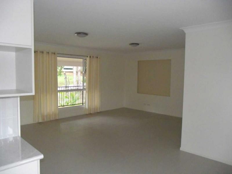 2 Morwong Street, Macleay Island QLD 4184