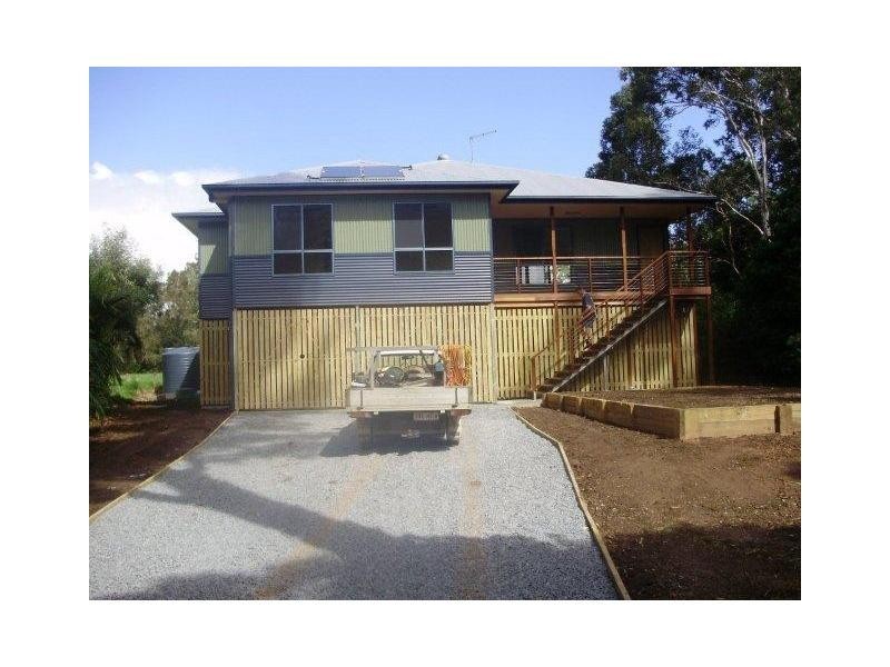 6 Boat Harbour Avenue, Macleay Island QLD 4184