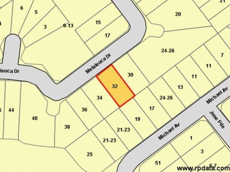 32 Melaleuca Drive, Lamb Island QLD 4184