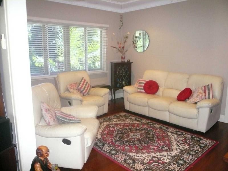 18 Coast Road, Macleay Island QLD 4184
