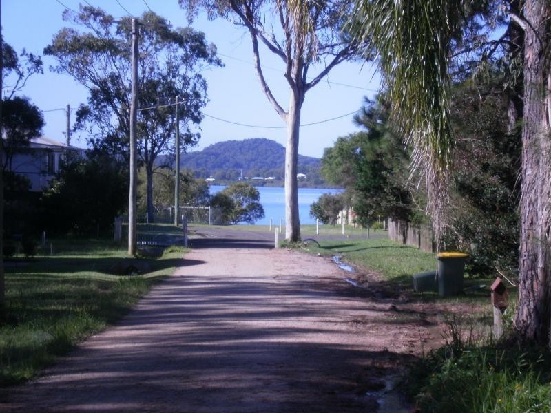 23 Paula Parade, Lamb Island QLD 4184