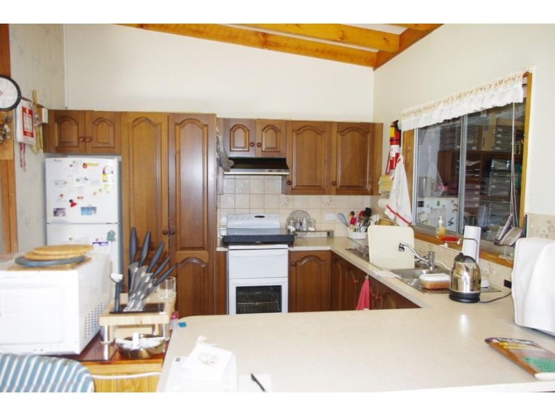 6 Sunset Strip, Karragarra Island QLD 4184