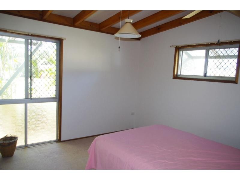 6 Sunset Strip, Karragarra Island QLD 4184