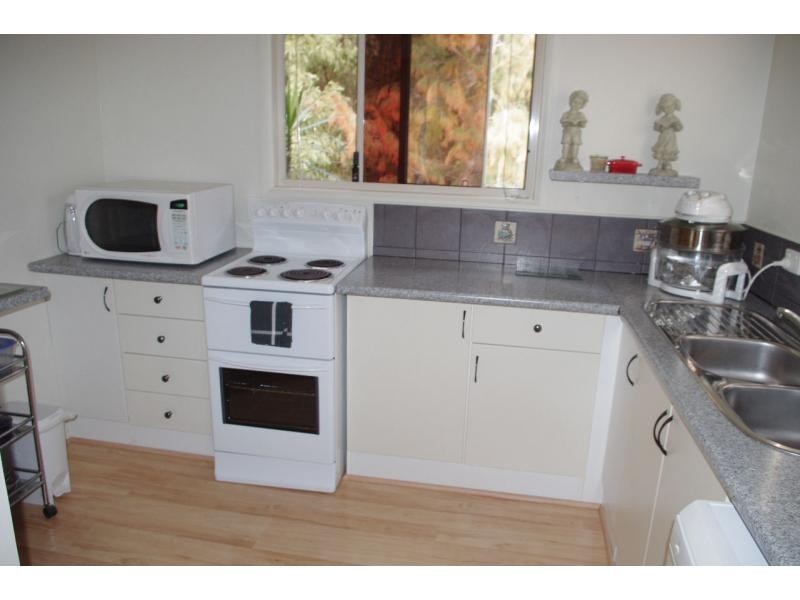 16 Natone Terrace, Macleay Island QLD 4184