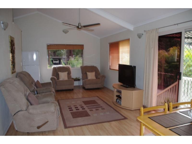 16 Natone Terrace, Macleay Island QLD 4184