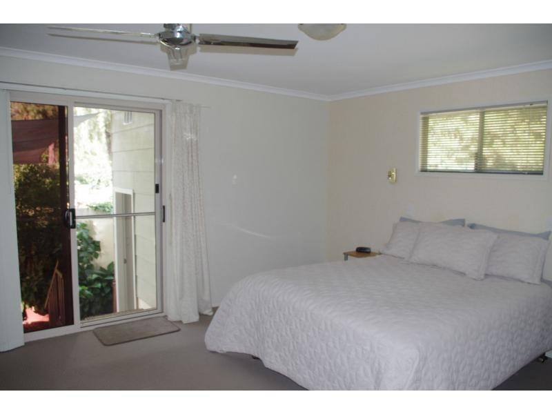 16 Natone Terrace, Macleay Island QLD 4184