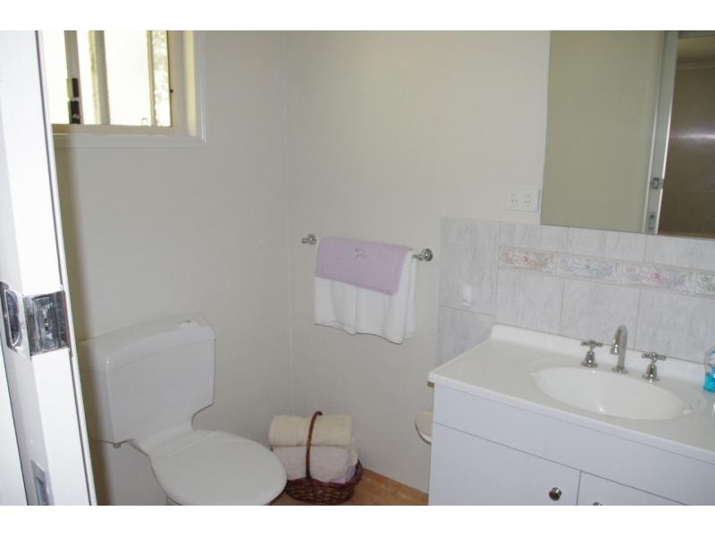 16 Natone Terrace, Macleay Island QLD 4184