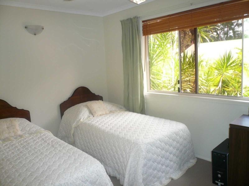 16 Natone Terrace, Macleay Island QLD 4184