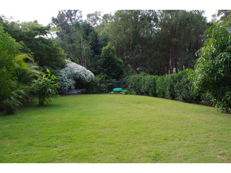 16 Natone Terrace, Macleay Island QLD 4184