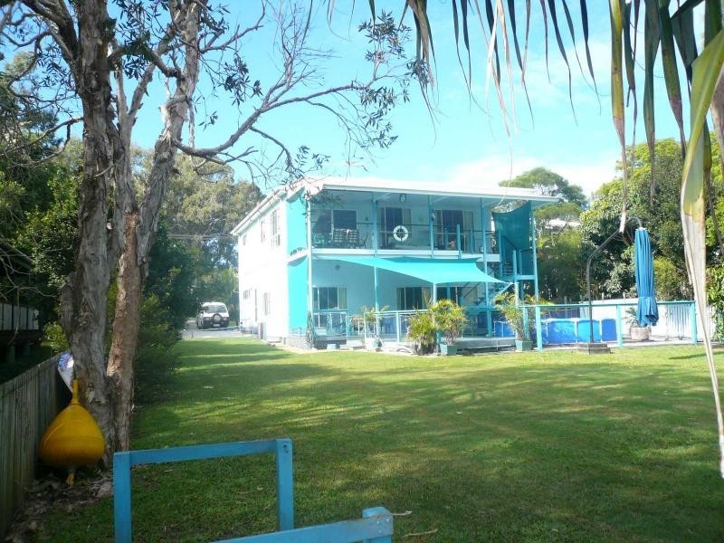 19 Coondooroopa Drive, Macleay Island QLD 4184