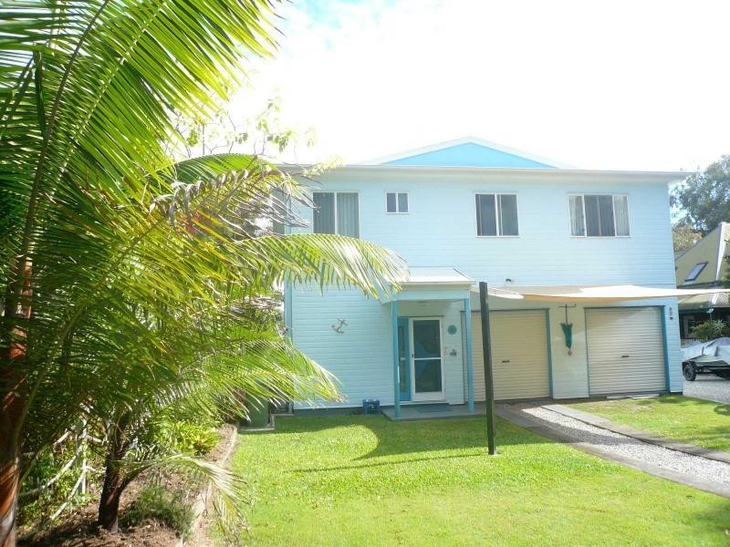 19 Coondooroopa Drive, Macleay Island QLD 4184