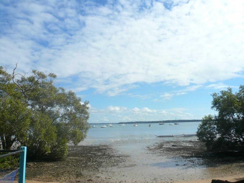 19 Coondooroopa Drive, Macleay Island QLD 4184