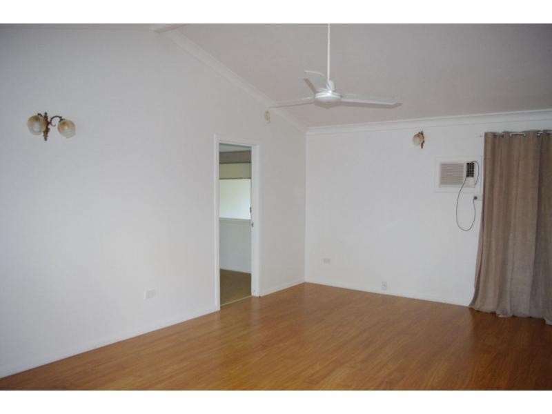 3 Sandpiper Street, Macleay Island QLD 4184