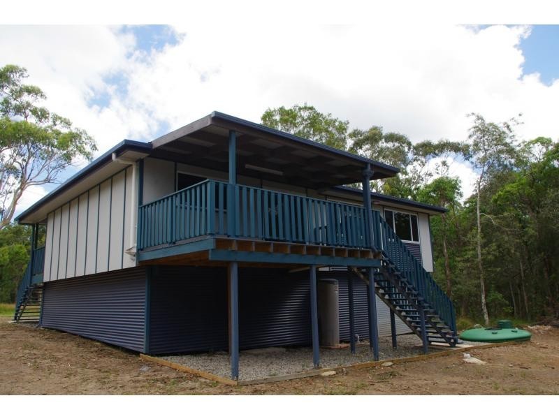 15 Rhodes Street, Macleay Island QLD 4184