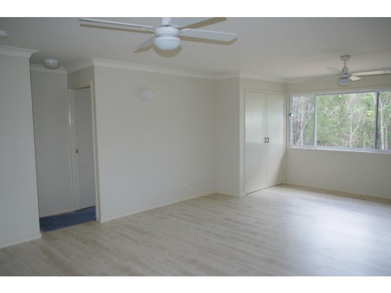 15 Rhodes Street, Macleay Island QLD 4184