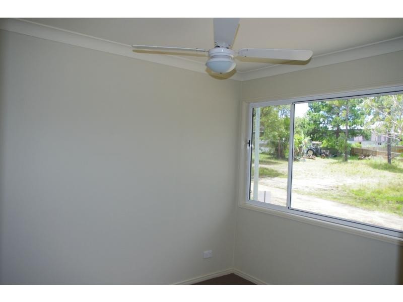 15 Rhodes Street, Macleay Island QLD 4184