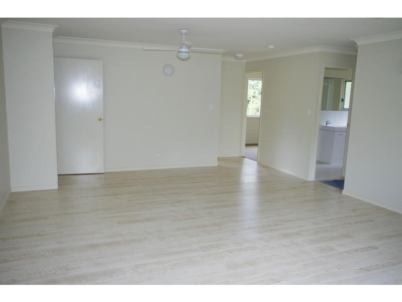 15 Rhodes Street, Macleay Island QLD 4184