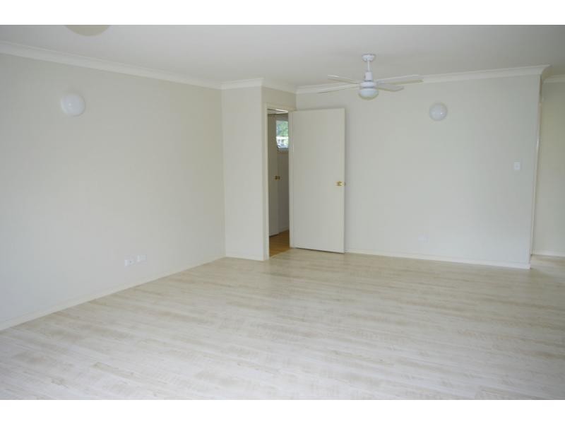 15 Rhodes Street, Macleay Island QLD 4184