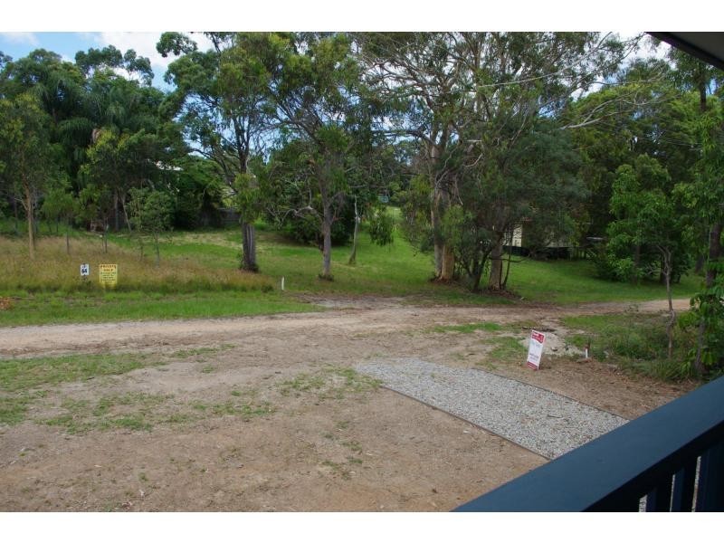 15 Rhodes Street, Macleay Island QLD 4184