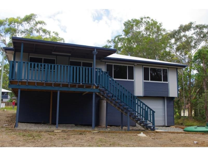 15 Rhodes Street, Macleay Island QLD 4184