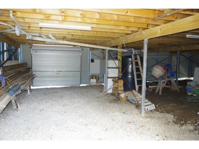 15 Rhodes Street, Macleay Island QLD 4184