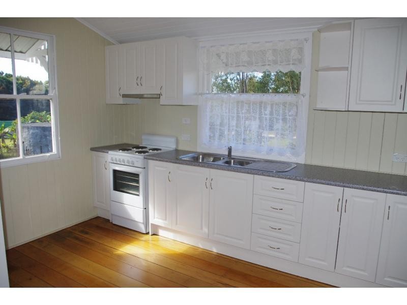 18 Wake, Macleay Island QLD 4184