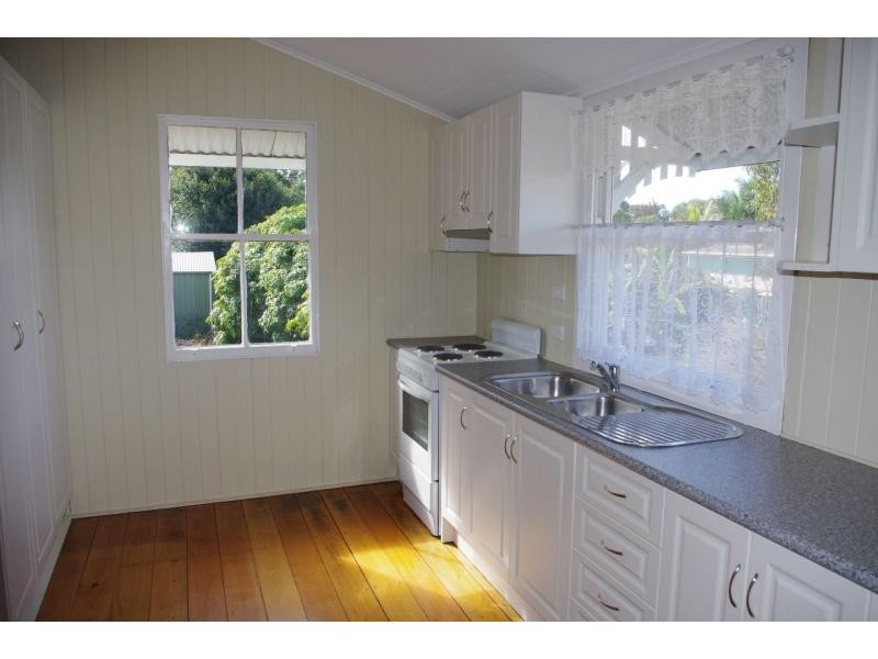 18 Wake, Macleay Island QLD 4184