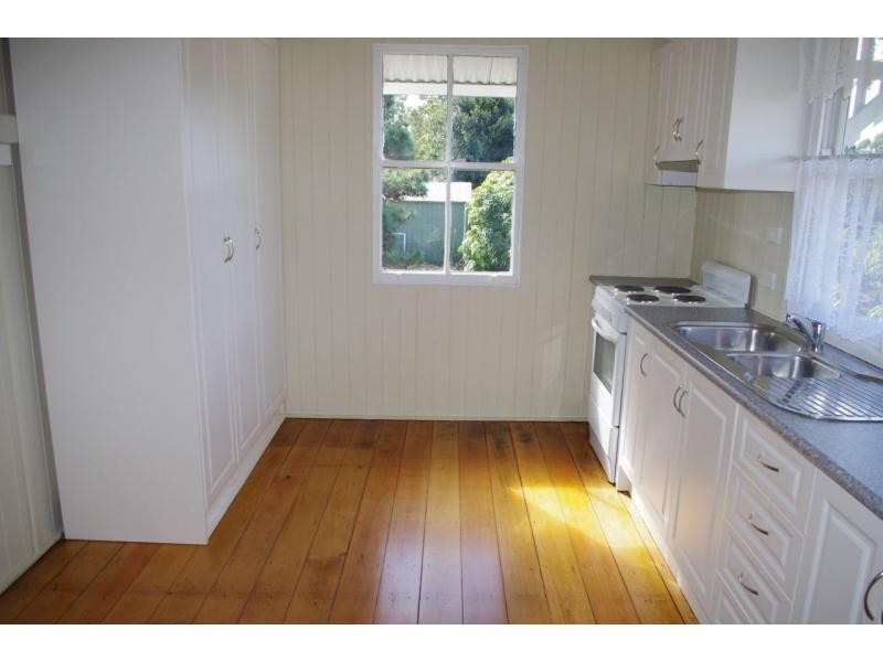 18 Wake, Macleay Island QLD 4184