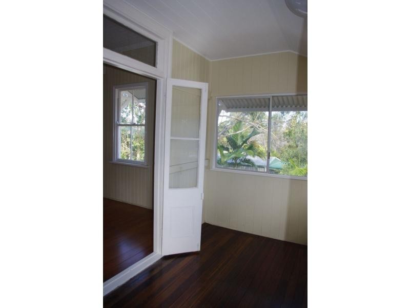 18 Wake, Macleay Island QLD 4184