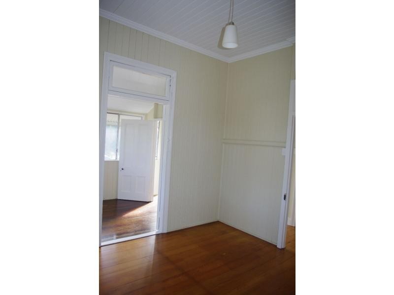 18 Wake, Macleay Island QLD 4184