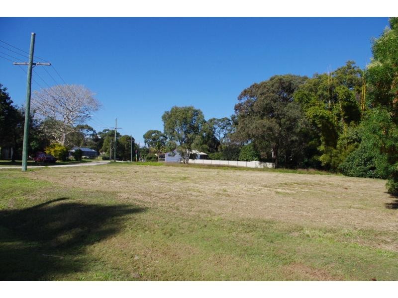 34 Hamilton Parade, Macleay Island QLD 4184