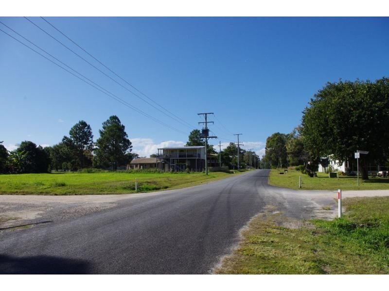 34 Hamilton Parade, Macleay Island QLD 4184