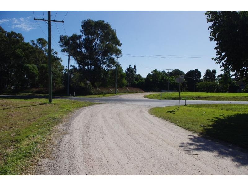 34 Hamilton Parade, Macleay Island QLD 4184