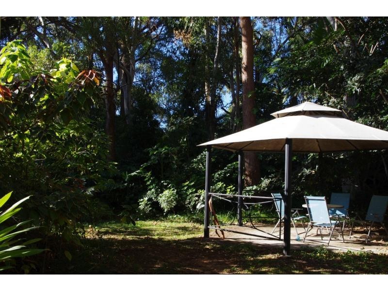 16 Mango Crescent, Macleay Island QLD 4184