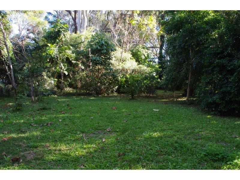 16 Mango Crescent, Macleay Island QLD 4184