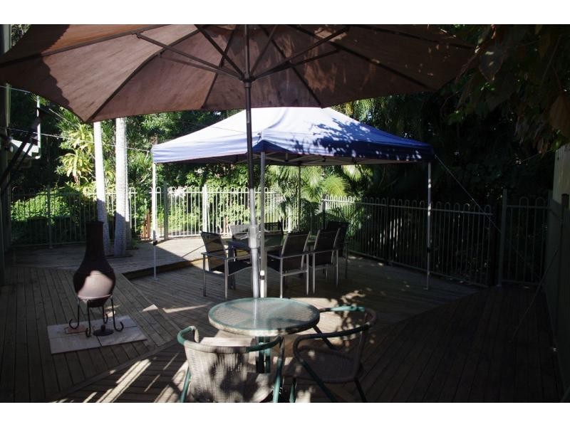 16 Mango Crescent, Macleay Island QLD 4184