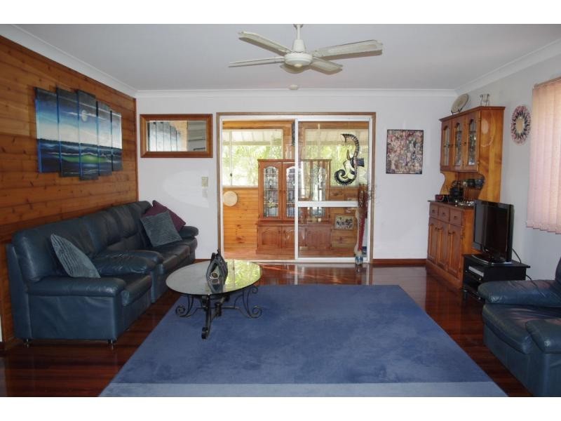 16 Mango Crescent, Macleay Island QLD 4184