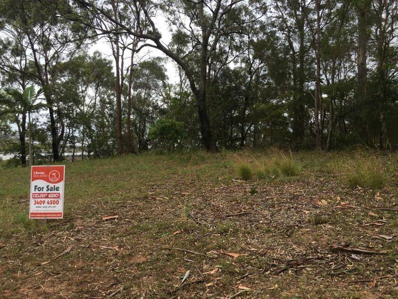 99 Perulpa Drive, Lamb Island QLD 4184