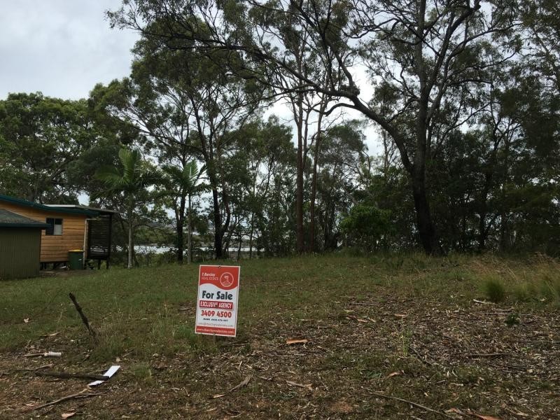 99 Perulpa Drive, Lamb Island QLD 4184