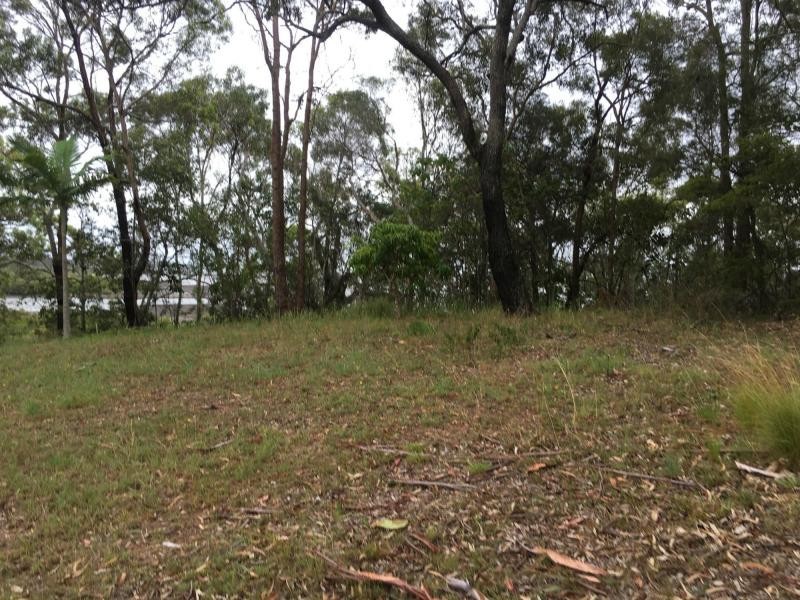 99 Perulpa Drive, Lamb Island QLD 4184