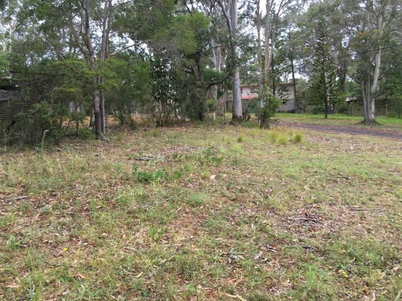 99 Perulpa Drive, Lamb Island QLD 4184
